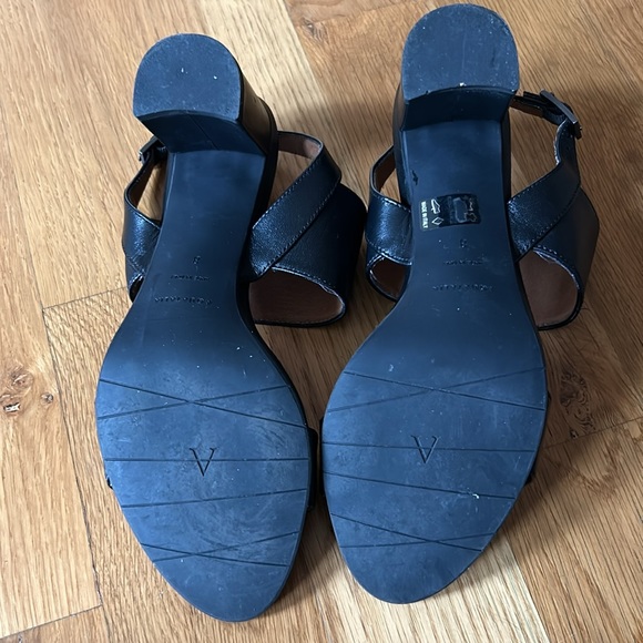 Aquatalia heeled double front strap sandals. Size 8 - Picture 5 of 6